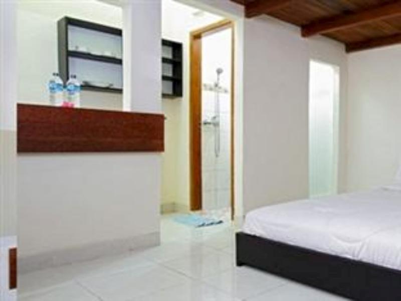 Super Oyo 91495 Hotel Indah Residence Denpasar Exterior foto